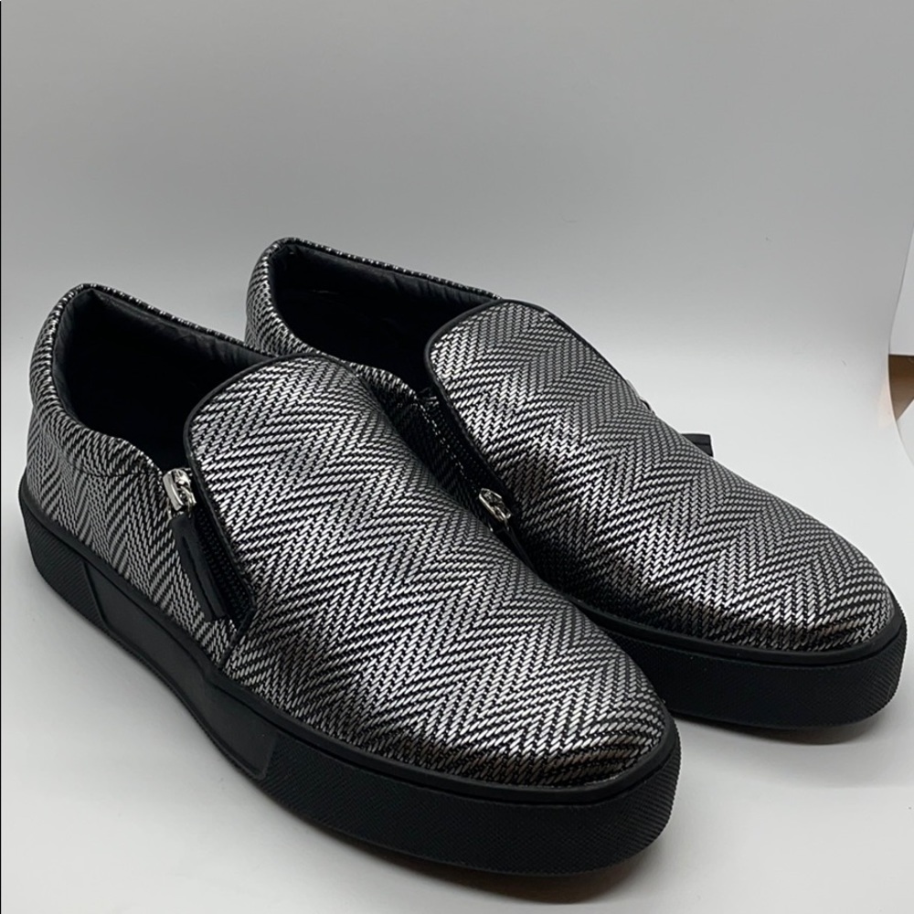 Volatile Waco Sneaker with Zippers